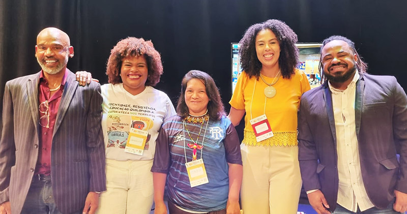 Diálogos Antirracistas: educação, democracia e equidade”, organizado pelo CEERT (Centro de Estudos das Relações de Trabalho e Desigualdades). 